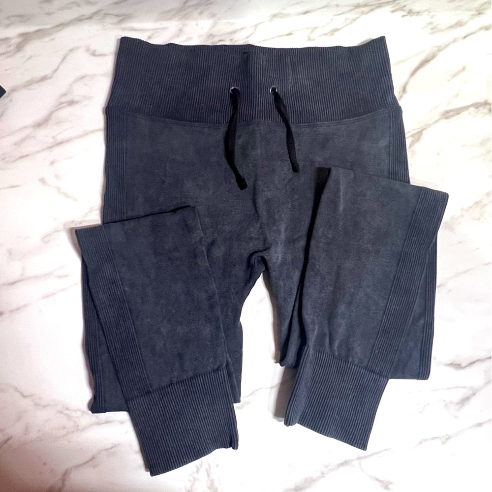 Curves N Combatboots jogger/leggings size M